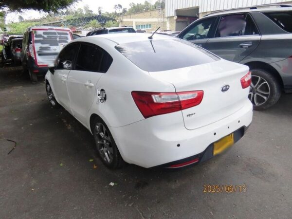KIA RIO UB EX MODELO 2012