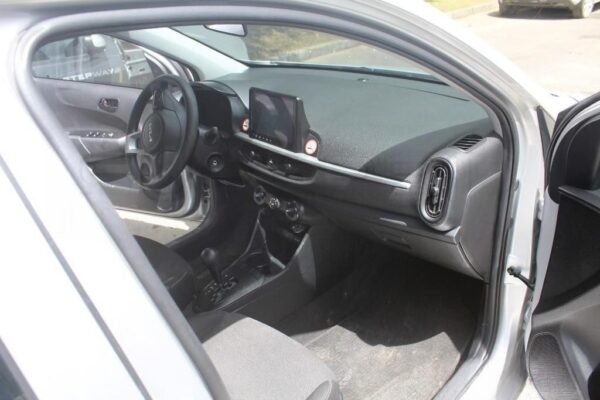 KIA PICANTO MODELO 2022 PLACA 9