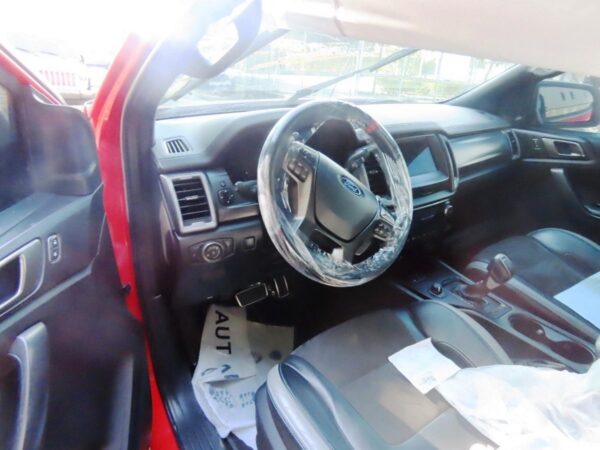 ca2ccf0c-8001-42f3-8532-83a8f916c757 FORD RANGER RAPTOR MODELO 2022