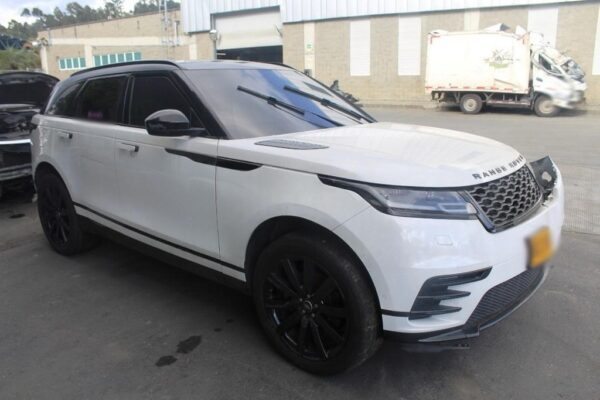ec6d6aef-3945-4e93-a6e4-b446593ac45c LAND ROVER RANGE ROVER VELAR R-DYNAMIC SE MODELO 2019