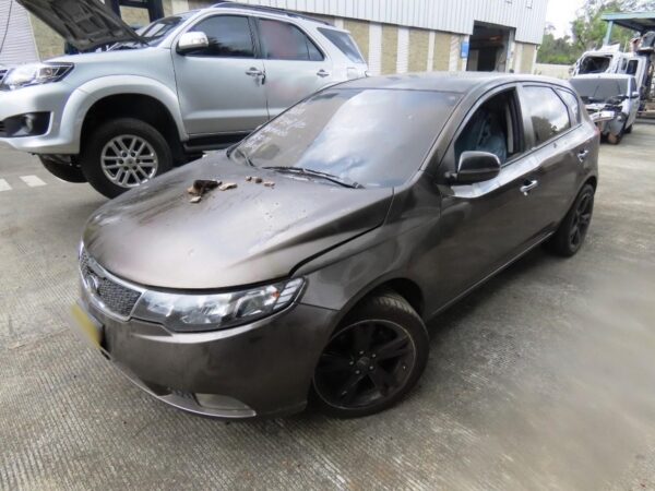 KIA CERATO FORTE SX MODELO 2011
