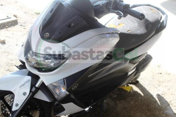 YAMAHA NMAX MODELO 2021