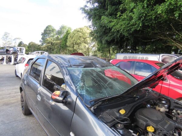 09781edf-4422-4b69-ae52-6ebcab46999d RENAULT LOGAN MODELO 2010