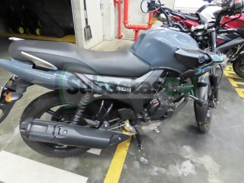 0fe782c6-02f5-4442-ba68-62c9a6bae62b YAMAHA SZ15RR MODELO 2025