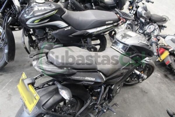 BAJAJ PULSAR NS 200 FI MODELO 2022