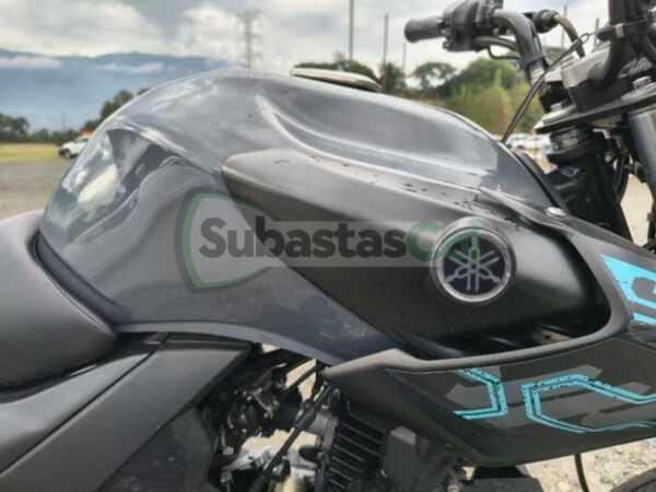 12f0c59c-b391-4751-8c75-1a17e45435ce YAMAHA SZ15RR MODELO 2025