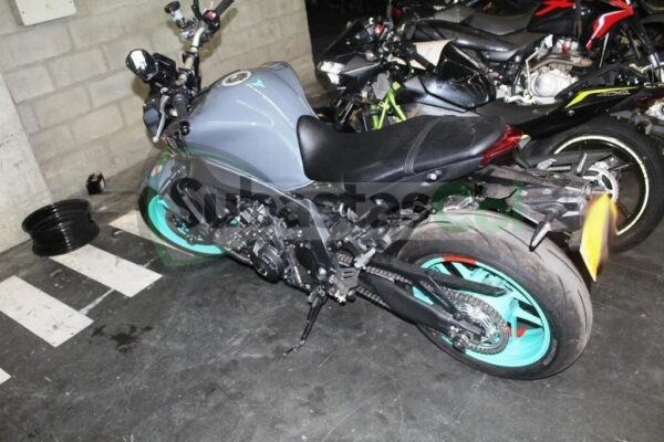 15d20656-8caa-4180-b741-cf90397f077d YAMAHA MT09 MODELO 2022