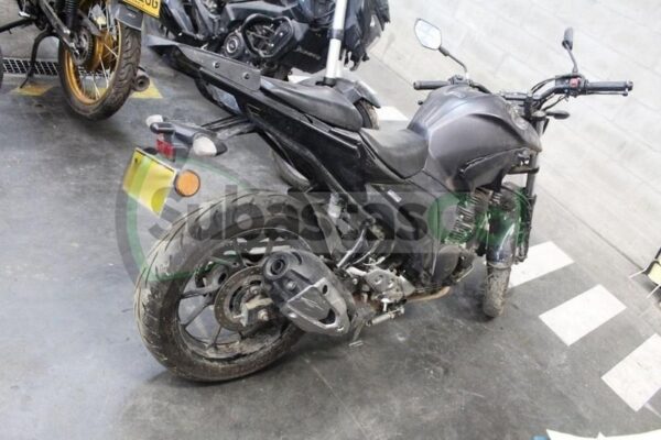 1af16da1-e25a-43df-8dc0-20616da3e205 YAMAHA FZN250 MODELO 2022