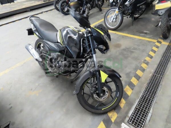BAJAJ DISCOVER 150 ST COMPETIZIONE MODELO 2020