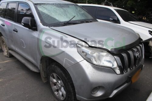 236d9fef-102d-4839-a811-035b75e6eacd TOYOTA PRADO MODELO 2015