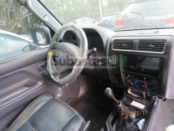 2a50ddd1-758b-4b49-a3f5-76e7bc8b9bae TOYOTA PRADO SUMO MODELO 2005