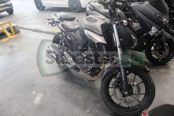 YAMAHA FZN250 MODELO 2022