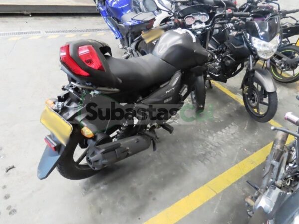 YAMAHA SZ15RR MODELO 2025