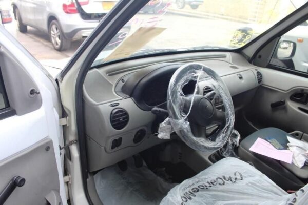 RENAULT KANGOO VU MODELO 2011