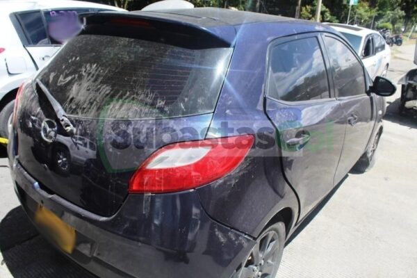 MAZDA 2 MODELO 2013