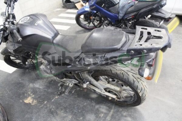 4d59429b-ca14-47e8-bdf3-8de0b5360bb6 YAMAHA FZN250 MODELO 2022