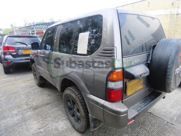 4def113a-871a-49d4-8676-919717c9e77c TOYOTA PRADO SUMO MODELO 2005