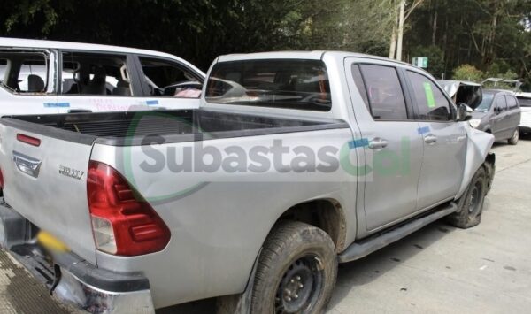 TOYOTA HILUX MODELO 2018