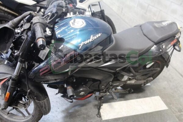 BAJAJ PULSAR NS 200 FI MODELO 2024