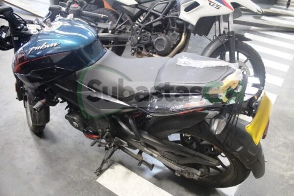 BAJAJ PULSAR NS 200 FI MODELO 2024