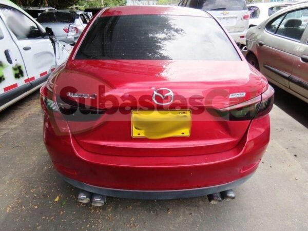 60d7b747-22c1-418d-b8b3-96fe3e5c6229 MAZDA 2 SEDAN MODELO 2020
