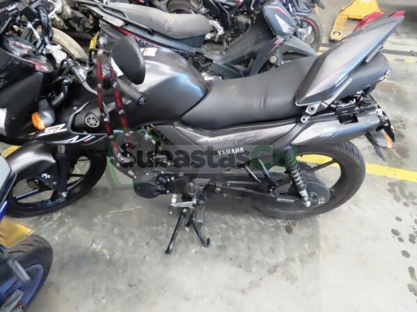 YAMAHA SZ15RR MODELO 2025