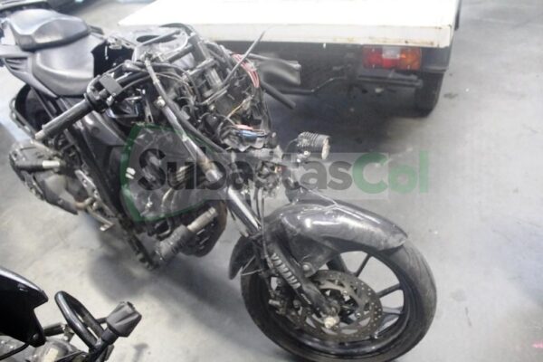 69d7ccf7-5969-42a9-b9ca-040a19b852ab YAMAHA FZN250 MODELO 2018