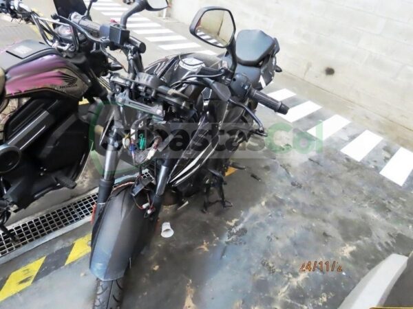 6caee5ba-a36f-4cee-bfdf-41a2545f1fec BAJAJ PULSAR NS 200 FI MODELO 2024