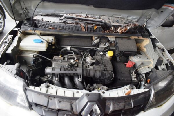 7ec112cd-a214-44a9-932a-4685f6bdbf36 RENAULT KWID MODELO 2020