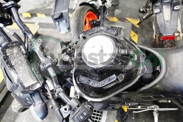 YAMAHA MT15 MODELO 2024