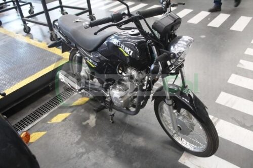 SUZUKI AX 4 MODELO 2024