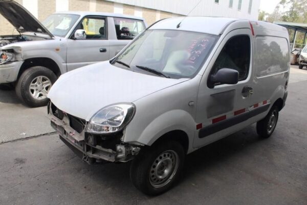 RENAULT KANGOO VU MODELO 2011
