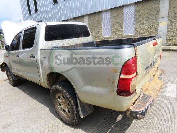 9affe085-d84b-4434-bee7-7a61e317c3d8 TOYOTA HILUX MODELO 2013