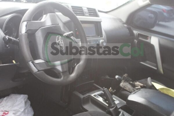 a1c1e111-4643-4d9c-a549-d54b0b9e5c9e TOYOTA PRADO MODELO 2015