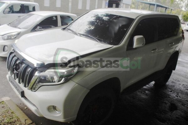 a9facd20-021d-401e-ba61-254a81cf5ce2 TOYOTA PRADO MODELO 2012