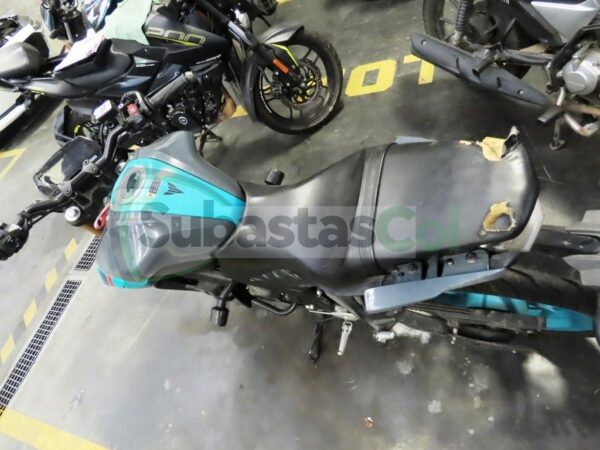 b0fed279-85a2-470b-b089-bf8d28c491b0 YAMAHA MT15 MODELO 2024