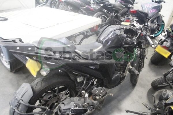 b1b40d96-803f-45b8-8082-8de813821eca YAMAHA FZN250 MODELO 2018