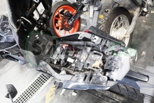 YAMAHA MT15 MODELO 2024