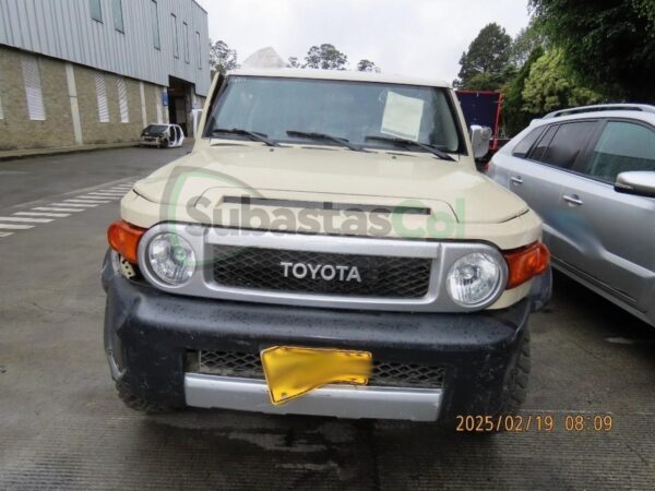 bf9243f4-1293-4122-bb46-d140c986782b TOYOTA FJ CRUISER MODELO 2009