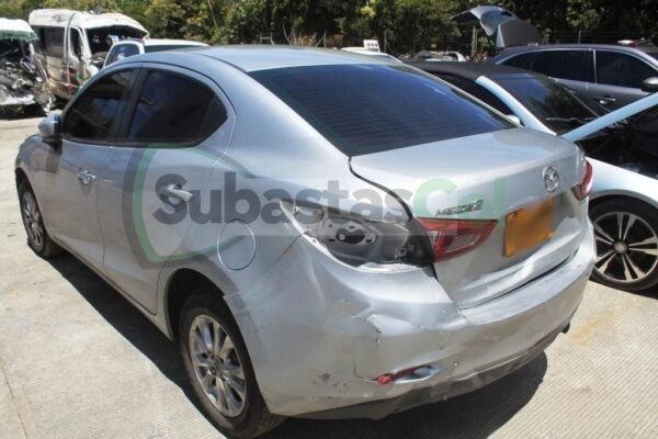 MAZDA 2 SEDAN MODELO 2020