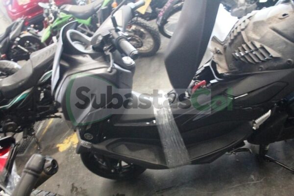 YAMAHA NMAX MODELO 2021