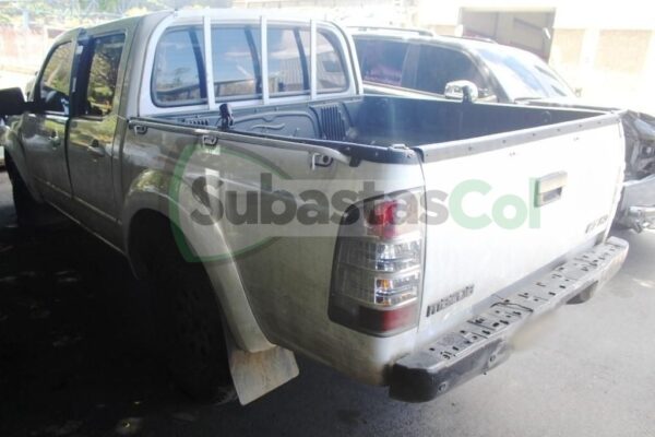 d4da177f-cab6-4c6f-8229-434f0fa3af29 MAZDA BT 50 MODELO 2013