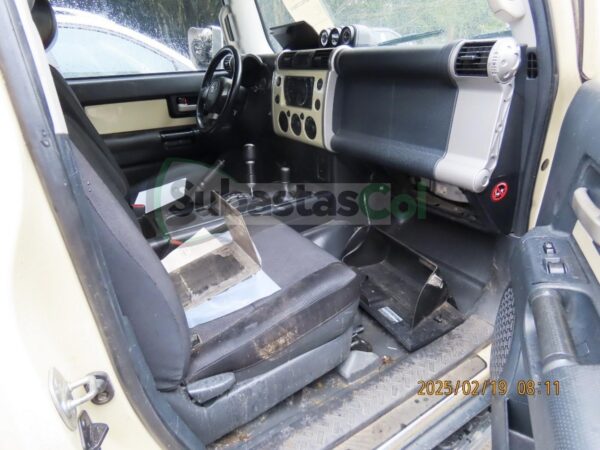 d6ae2799-fbee-46b8-bd3c-2b519278157b TOYOTA FJ CRUISER MODELO 2009