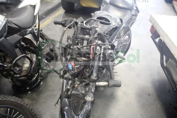 de71df1f-3f17-4b61-a2ec-7bf3c6e632ca YAMAHA FZN250 MODELO 2018