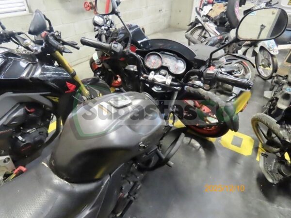 e63cc1f8-9fbb-4e02-8699-30d7f914ff8e YAMAHA SZ15RR MODELO 2024
