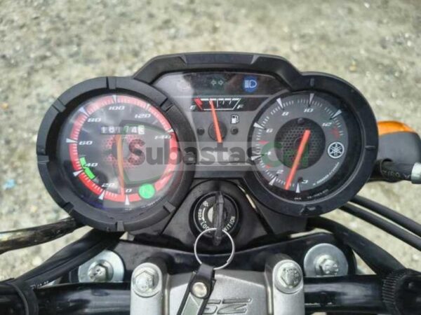 ecbd9b86-2b3a-4196-90f3-c7d0fa55f9cd YAMAHA SZ15RR MODELO 2025