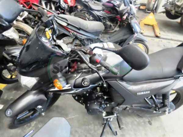 YAMAHA SZ15RR MODELO 2025