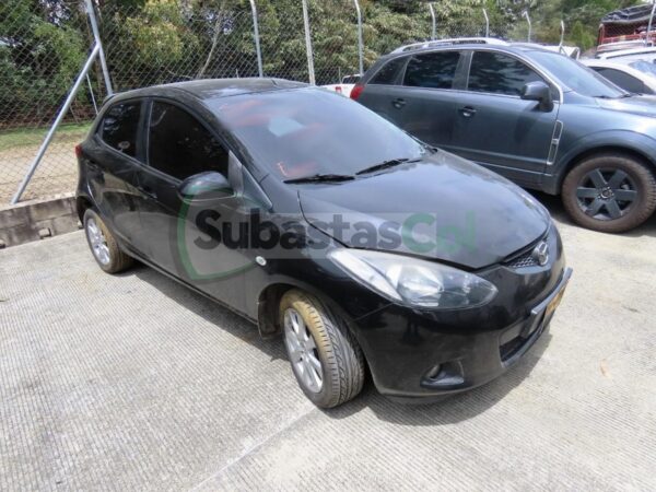 MAZDA 2 MODELO 2010