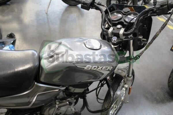 f527a22d-48e8-4b96-aea4-fedff5440768 BAJAJ CT100 ES SPOKE MODELO 2022