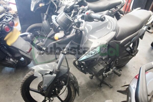 0efaa2e9-2d58-45f8-9b22-7afa3cd8ee0f YAMAHA SZ15RR MODELO 2024